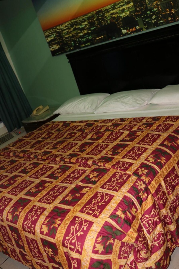 Miami Inn & Suites image 3